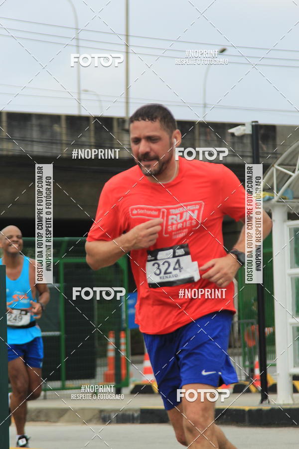 Buy your photos of the eventSantander Track & Field Run Series - Shopping Tambor on Fotop