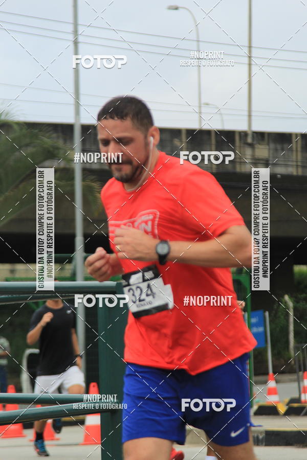 Buy your photos of the eventSantander Track & Field Run Series - Shopping Tambor on Fotop