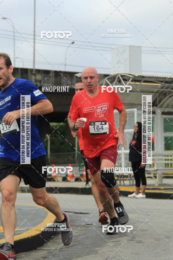 Buy your photos of the eventSantander Track & Field Run Series - Shopping Tambor on Fotop