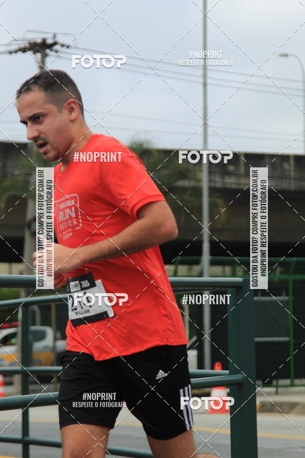 Buy your photos of the eventSantander Track & Field Run Series - Shopping Tambor on Fotop