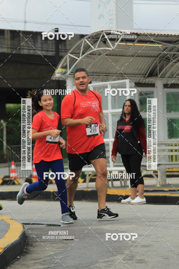 Buy your photos of the eventSantander Track & Field Run Series - Shopping Tambor on Fotop