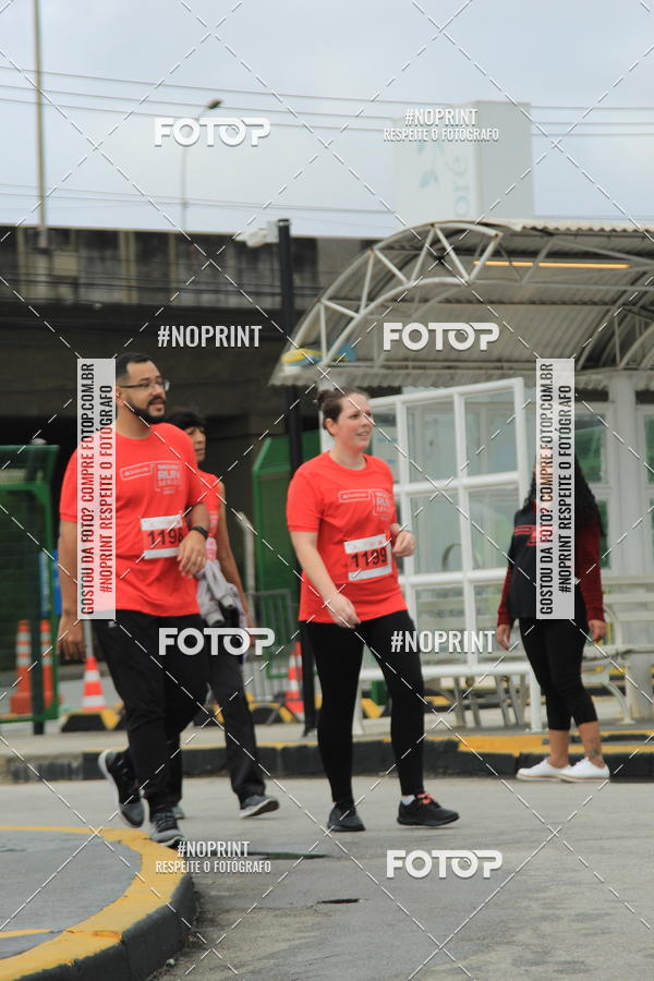 Buy your photos of the eventSantander Track & Field Run Series - Shopping Tambor on Fotop
