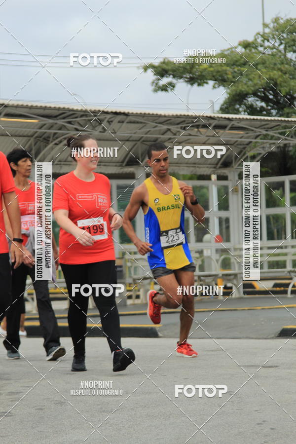 Buy your photos of the eventSantander Track & Field Run Series - Shopping Tambor on Fotop