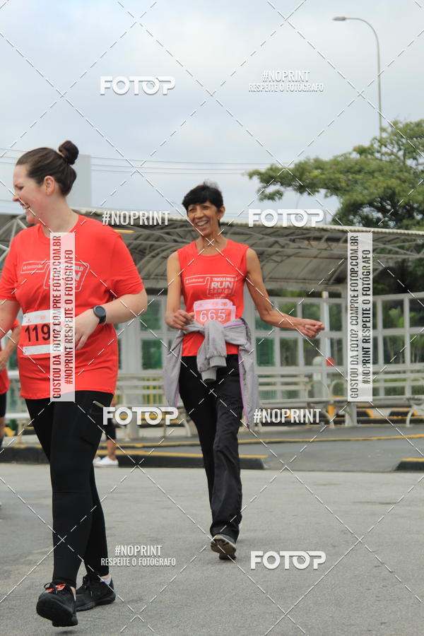 Buy your photos of the eventSantander Track & Field Run Series - Shopping Tambor on Fotop