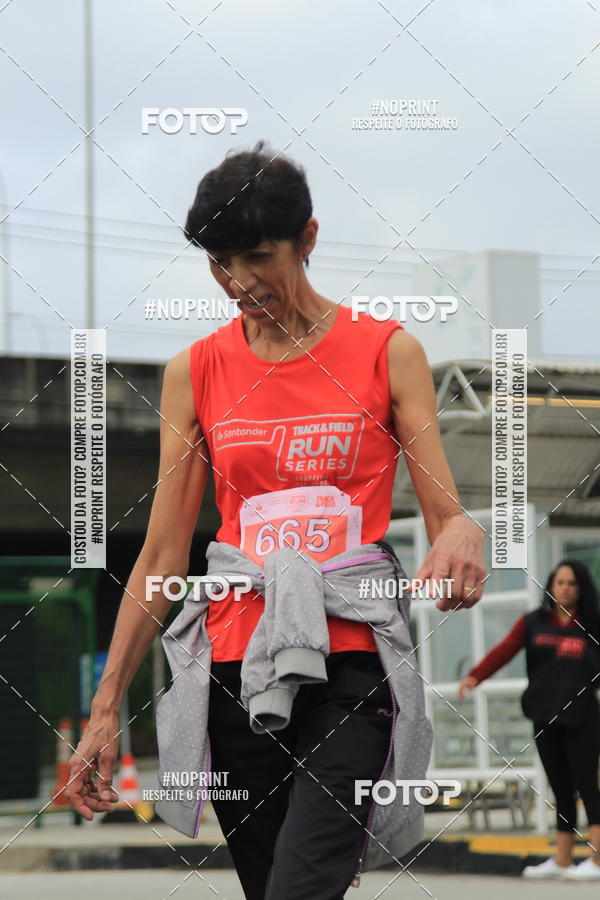 Buy your photos of the eventSantander Track & Field Run Series - Shopping Tambor on Fotop
