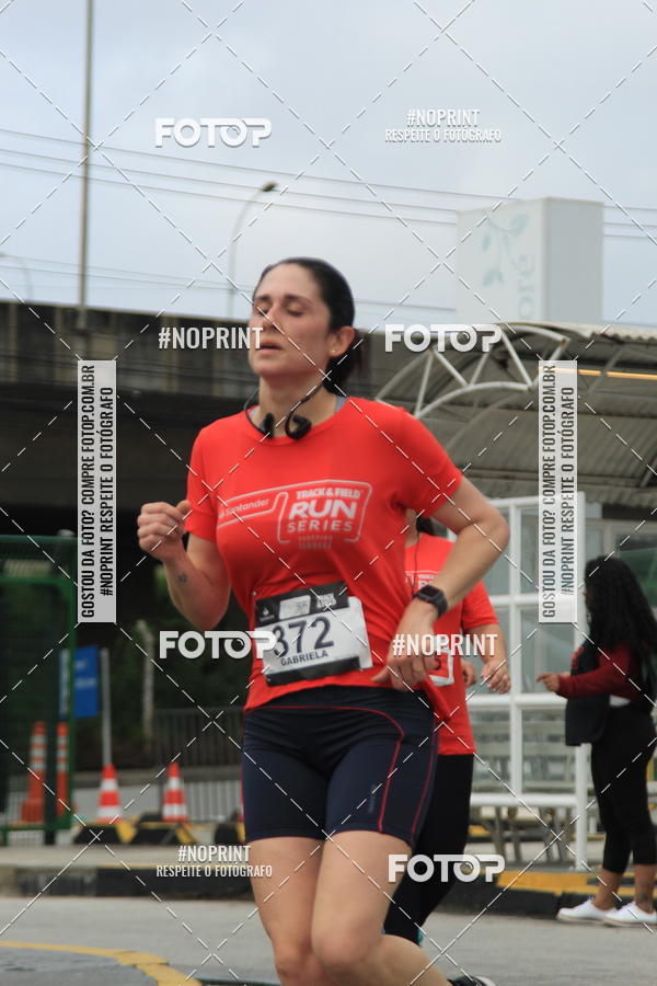 Buy your photos of the eventSantander Track & Field Run Series - Shopping Tambor on Fotop