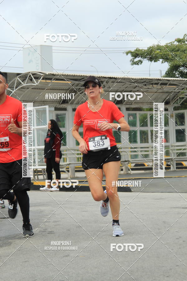 Buy your photos of the eventSantander Track & Field Run Series - Shopping Tambor on Fotop