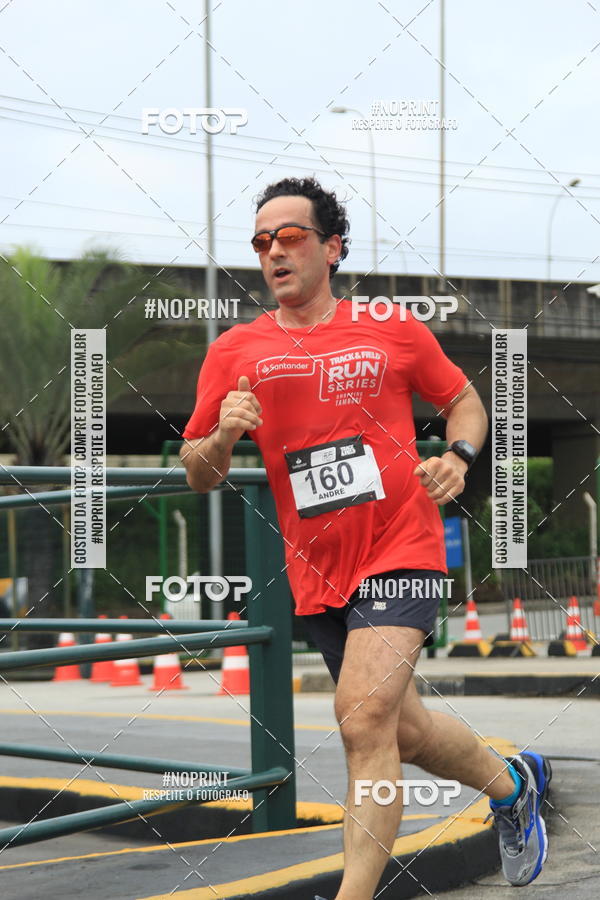 Buy your photos of the eventSantander Track & Field Run Series - Shopping Tambor on Fotop