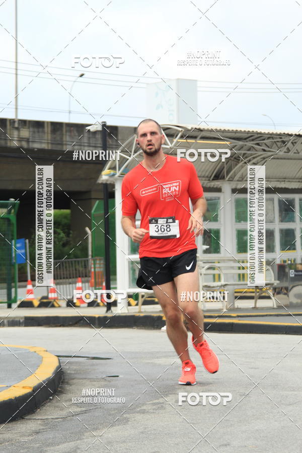 Buy your photos of the eventSantander Track & Field Run Series - Shopping Tambor on Fotop
