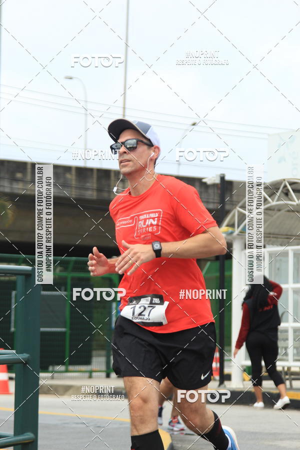 Buy your photos of the eventSantander Track & Field Run Series - Shopping Tambor on Fotop