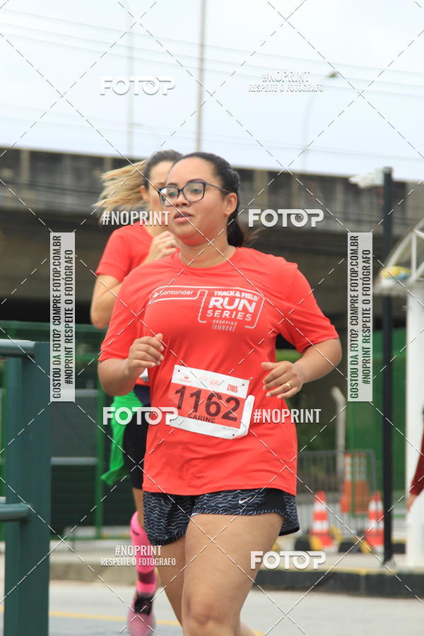 Buy your photos of the eventSantander Track & Field Run Series - Shopping Tambor on Fotop