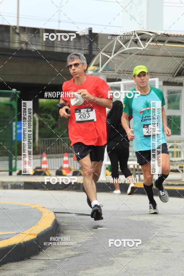 Buy your photos of the eventSantander Track & Field Run Series - Shopping Tambor on Fotop