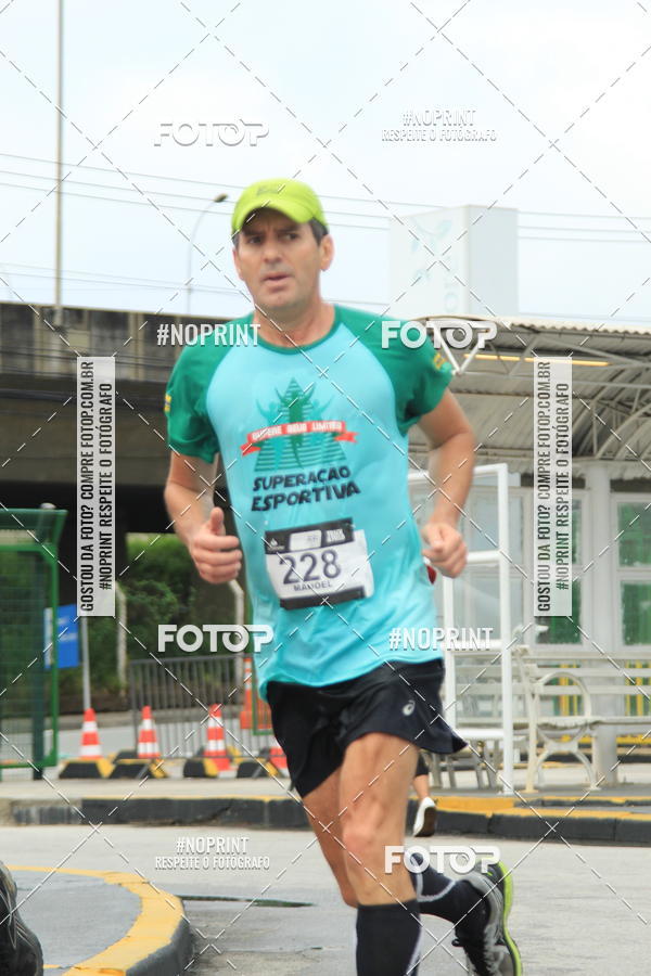 Buy your photos of the eventSantander Track & Field Run Series - Shopping Tambor on Fotop