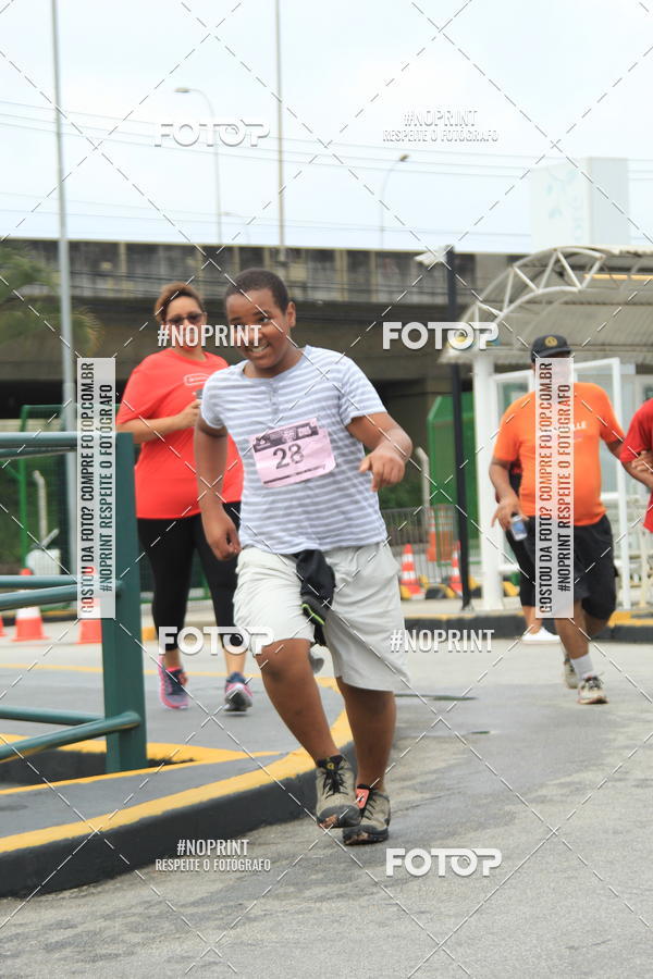 Buy your photos of the eventSantander Track & Field Run Series - Shopping Tambor on Fotop