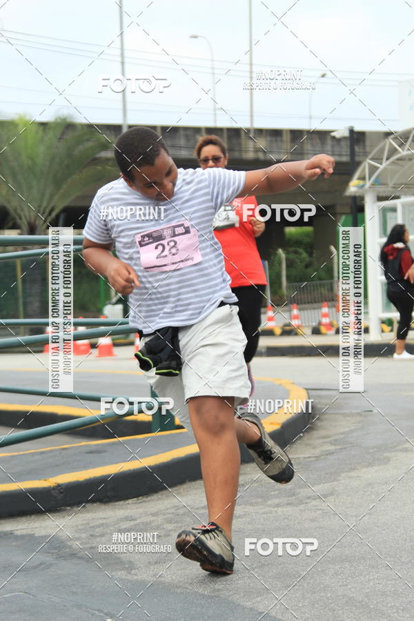 Buy your photos of the eventSantander Track & Field Run Series - Shopping Tambor on Fotop