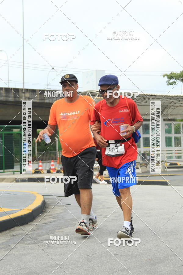 Buy your photos of the eventSantander Track & Field Run Series - Shopping Tambor on Fotop