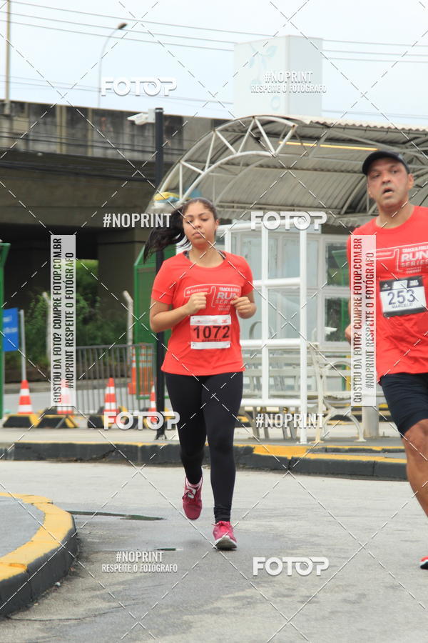 Buy your photos of the eventSantander Track & Field Run Series - Shopping Tambor on Fotop