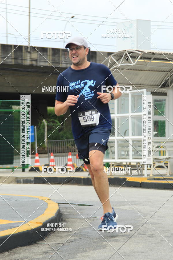 Buy your photos of the eventSantander Track & Field Run Series - Shopping Tambor on Fotop