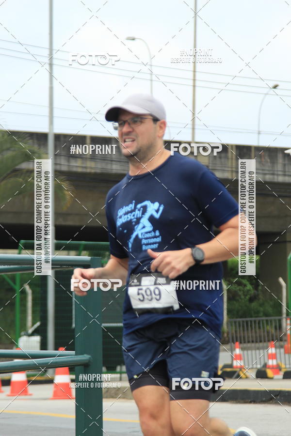 Buy your photos of the eventSantander Track & Field Run Series - Shopping Tambor on Fotop