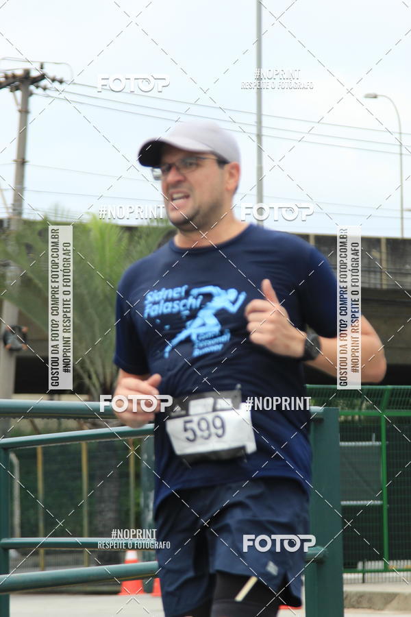 Buy your photos of the eventSantander Track & Field Run Series - Shopping Tambor on Fotop