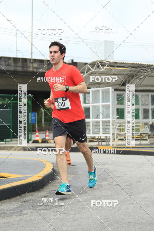 Buy your photos of the eventSantander Track & Field Run Series - Shopping Tambor on Fotop