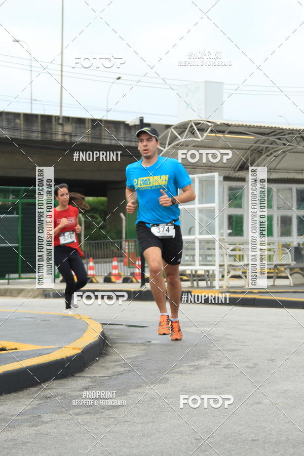 Buy your photos of the eventSantander Track & Field Run Series - Shopping Tambor on Fotop