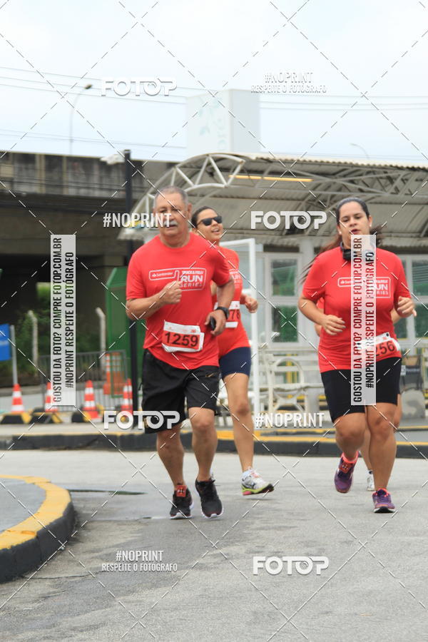 Buy your photos of the eventSantander Track & Field Run Series - Shopping Tambor on Fotop