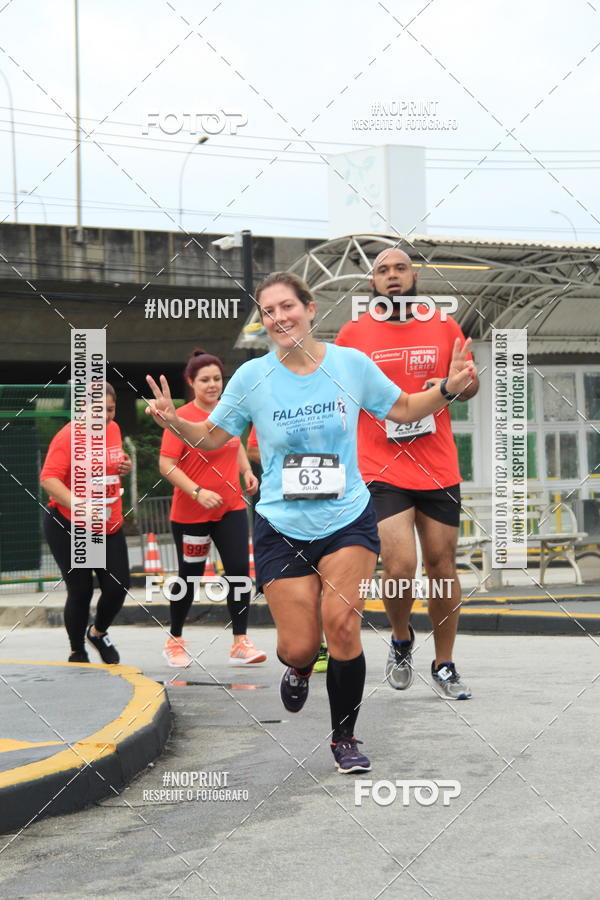 Buy your photos of the eventSantander Track & Field Run Series - Shopping Tambor on Fotop