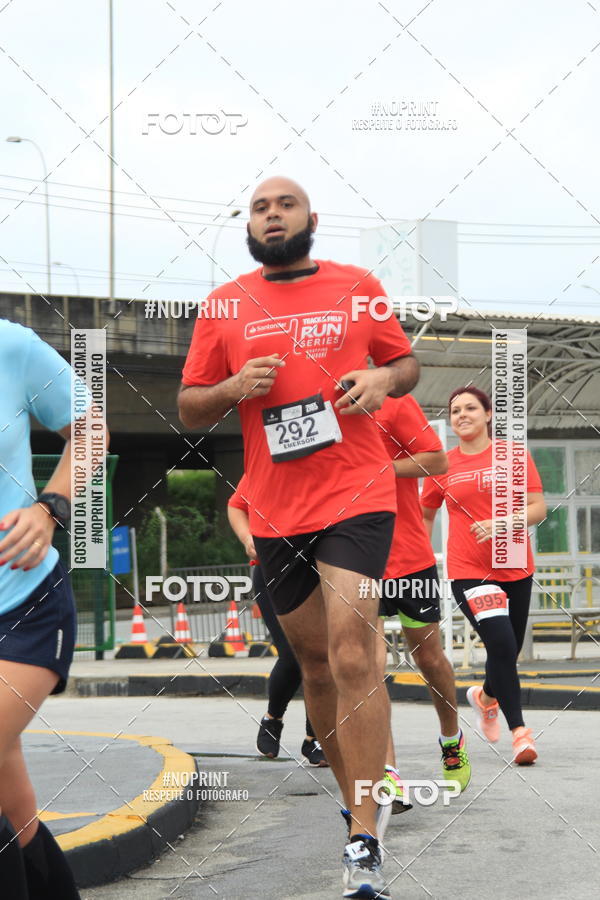 Buy your photos of the eventSantander Track & Field Run Series - Shopping Tambor on Fotop