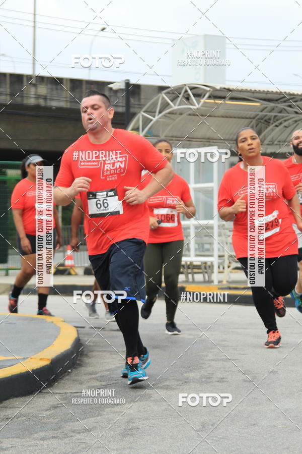 Buy your photos of the eventSantander Track & Field Run Series - Shopping Tambor on Fotop