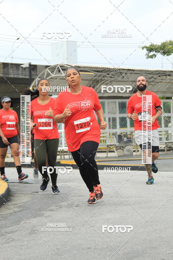 Buy your photos of the eventSantander Track & Field Run Series - Shopping Tambor on Fotop