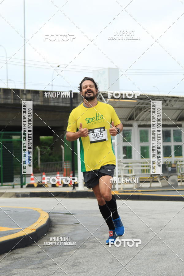 Buy your photos of the eventSantander Track & Field Run Series - Shopping Tambor on Fotop