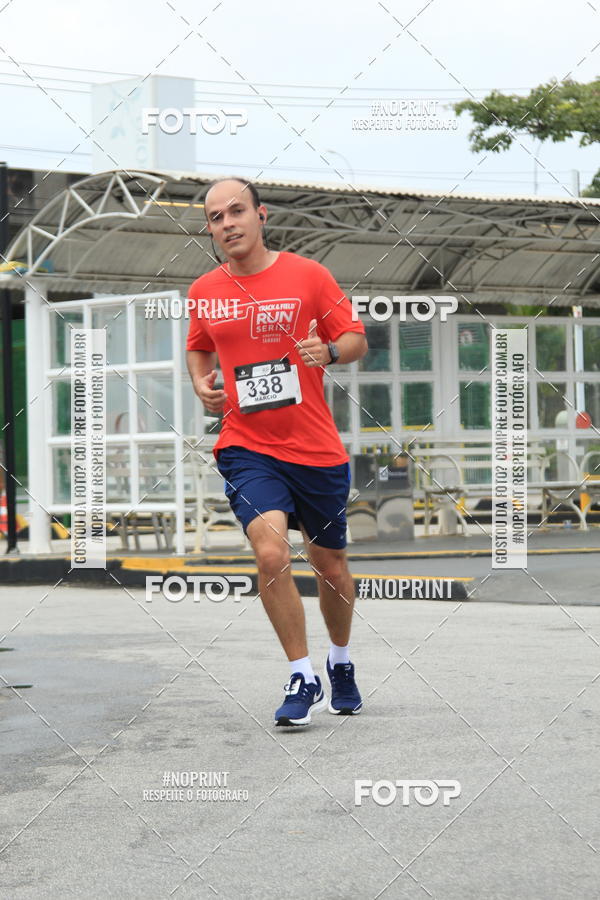 Buy your photos of the eventSantander Track & Field Run Series - Shopping Tambor on Fotop