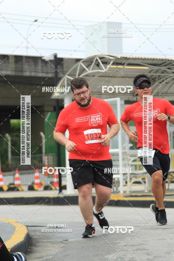 Buy your photos of the eventSantander Track & Field Run Series - Shopping Tambor on Fotop