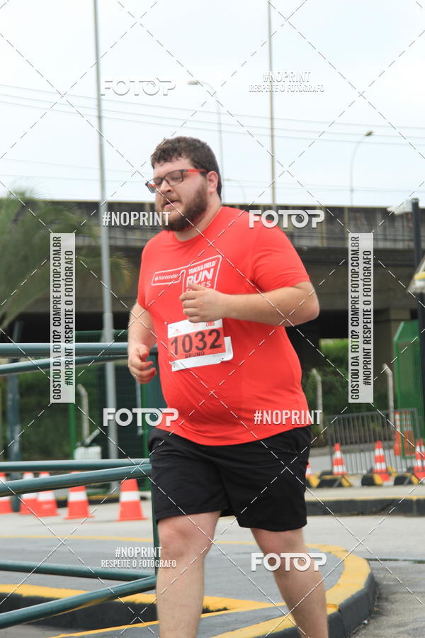 Buy your photos of the eventSantander Track & Field Run Series - Shopping Tambor on Fotop