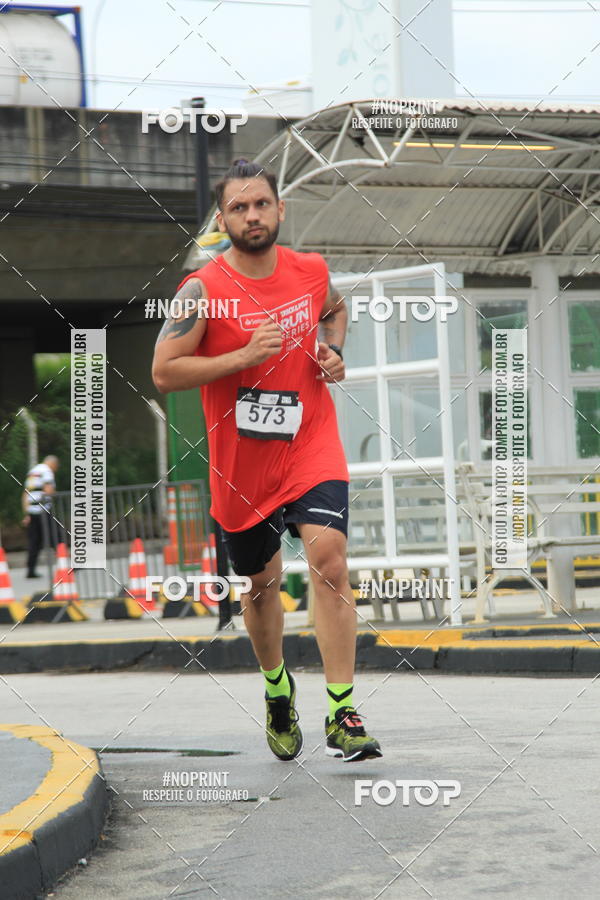 Buy your photos of the eventSantander Track & Field Run Series - Shopping Tambor on Fotop