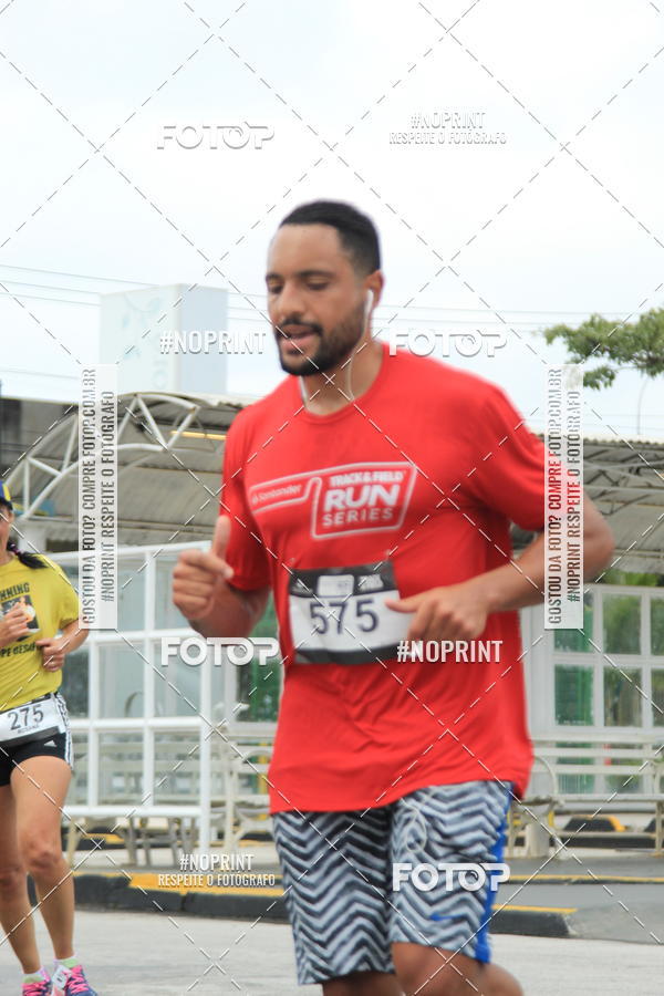 Buy your photos of the eventSantander Track & Field Run Series - Shopping Tambor on Fotop