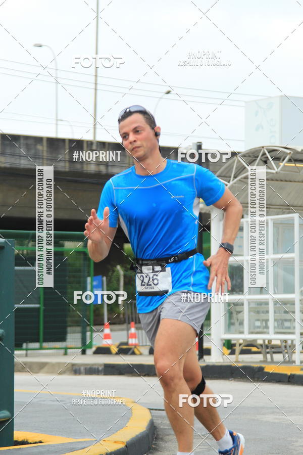 Buy your photos of the eventSantander Track & Field Run Series - Shopping Tambor on Fotop