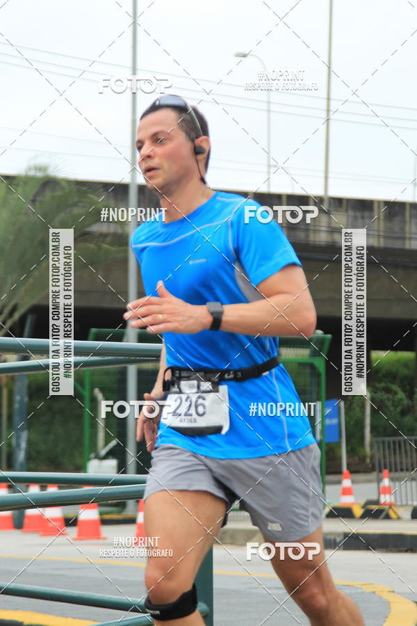 Buy your photos of the eventSantander Track & Field Run Series - Shopping Tambor on Fotop
