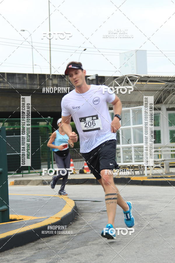 Buy your photos of the eventSantander Track & Field Run Series - Shopping Tambor on Fotop