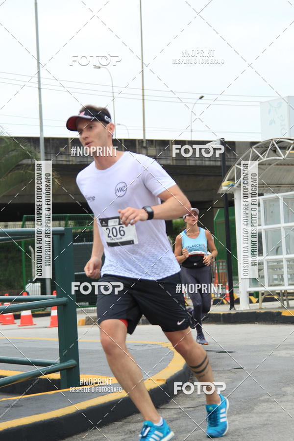 Buy your photos of the eventSantander Track & Field Run Series - Shopping Tambor on Fotop