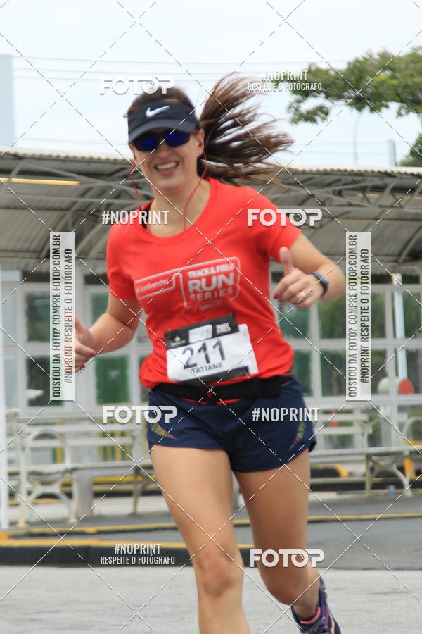 Buy your photos of the eventSantander Track & Field Run Series - Shopping Tambor on Fotop