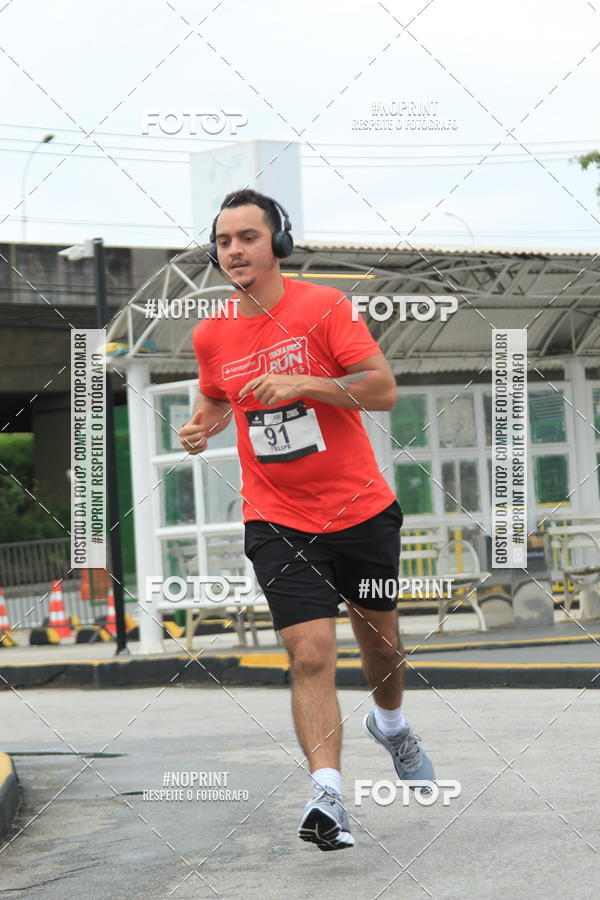 Buy your photos of the eventSantander Track & Field Run Series - Shopping Tambor on Fotop