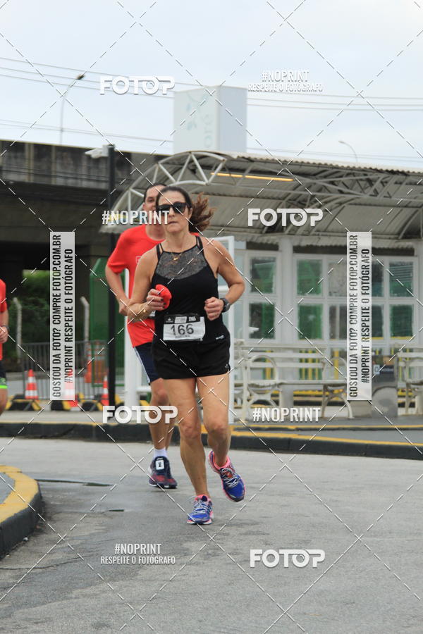 Buy your photos of the eventSantander Track & Field Run Series - Shopping Tambor on Fotop