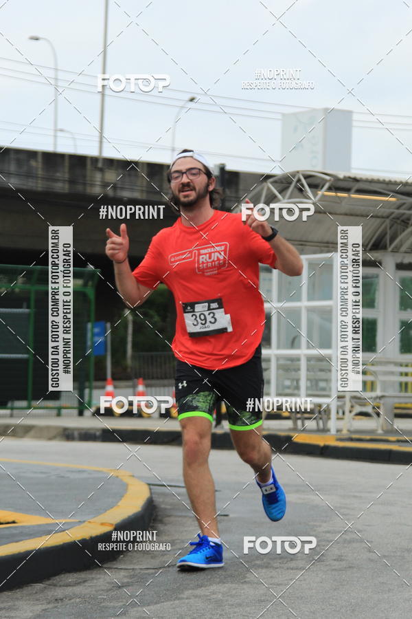 Buy your photos of the eventSantander Track & Field Run Series - Shopping Tambor on Fotop