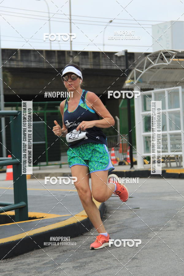 Buy your photos of the eventSantander Track & Field Run Series - Shopping Tambor on Fotop