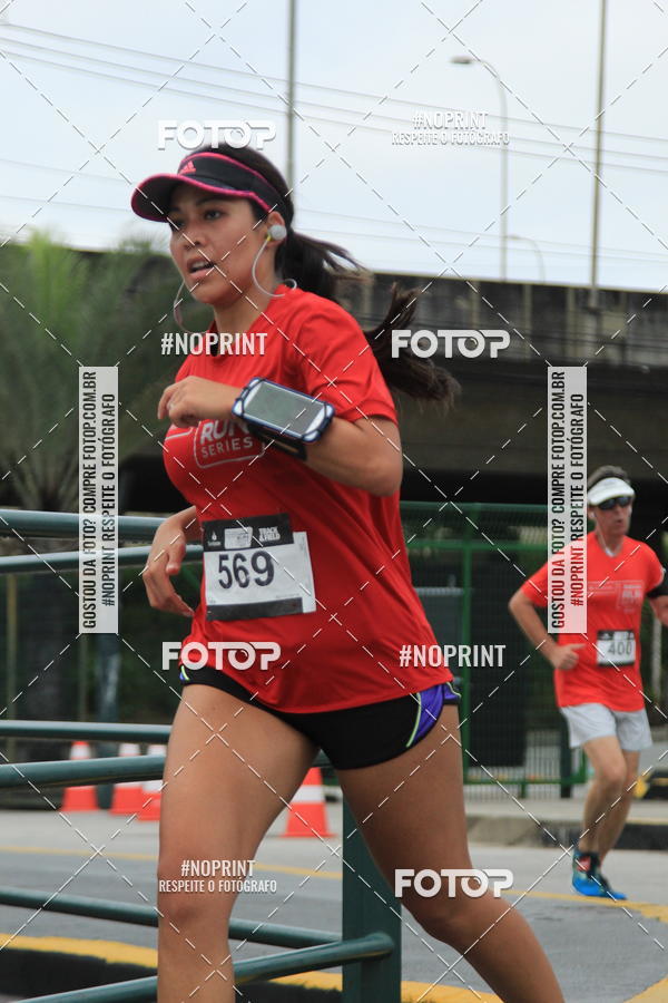 Buy your photos of the eventSantander Track & Field Run Series - Shopping Tambor on Fotop