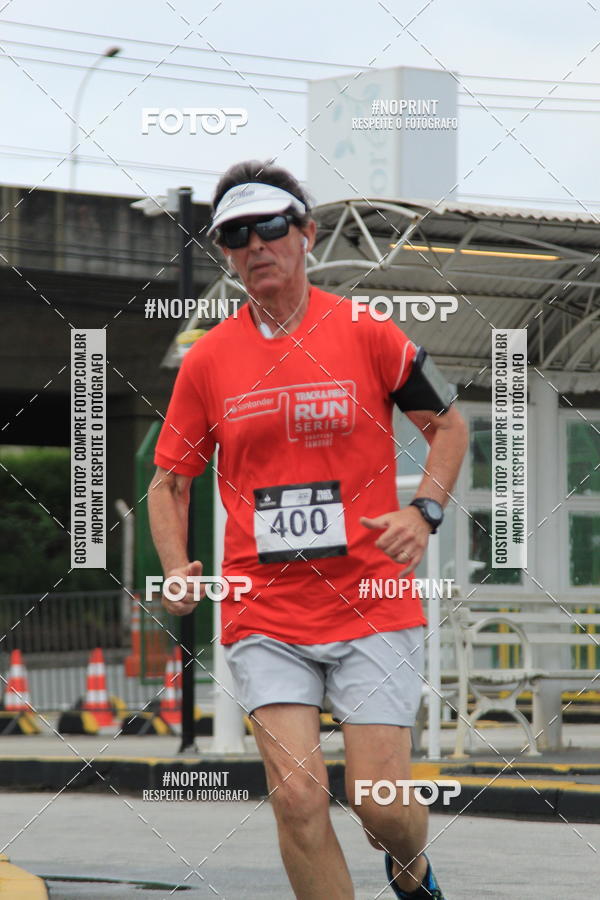 Buy your photos of the eventSantander Track & Field Run Series - Shopping Tambor on Fotop