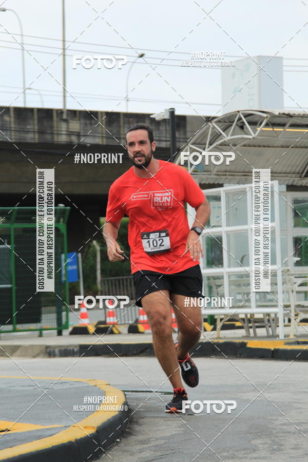 Buy your photos of the eventSantander Track & Field Run Series - Shopping Tambor on Fotop