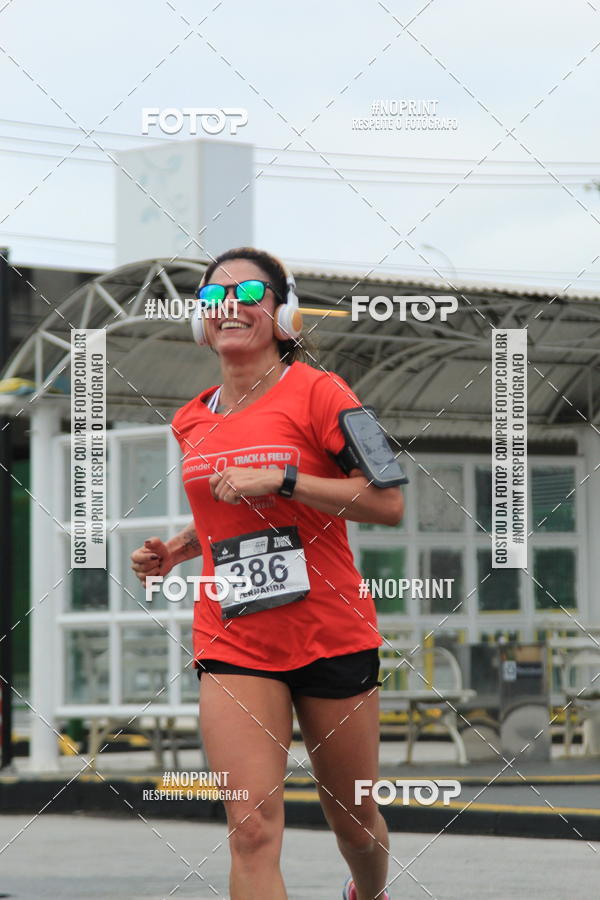 Buy your photos of the eventSantander Track & Field Run Series - Shopping Tambor on Fotop